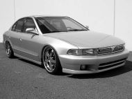 Mitsubishi_Gallant.jpg